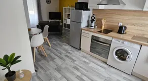 Appartements entiers proche Aéroport - ZAC Chesnes - CNPE du Bugey Check-In 24h7J - Image 3