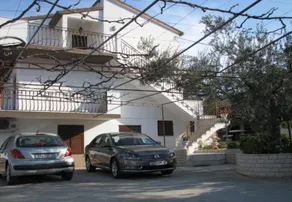 Apartment Mihovilovic A1 Slatine, Island Ciovo - Image 4