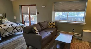 Guest Suite in Paoli with Private Entrance - Image 4