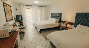 Golden Candle Guest House - Image 2