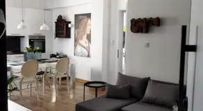 Minimal apartment by the beach - Image 2