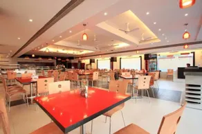 Hotel Sheela Shree Plaza - Image 4