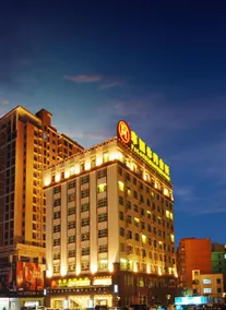 Century Palace Hotel - Image 5