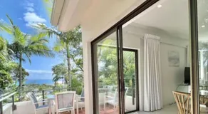 Bright Ocean Horizon Escape - Image 5