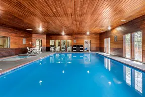 Comfort Inn & Suites Klamath Falls - Image 2