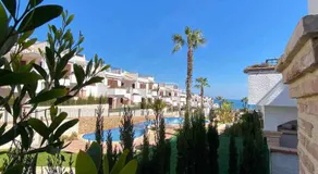 Impresionante piso en planta baja cerca al mar! - Image 3