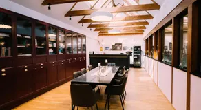 GUESTHOUSE RIEGERSBURG - Das Haus der guten Geister - Image 2