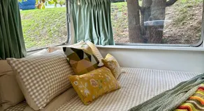 Castlemaine Gardens Vintage 60's Caravan - Image 2