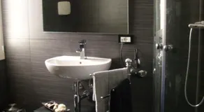 A New Guesthouse - Image 2
