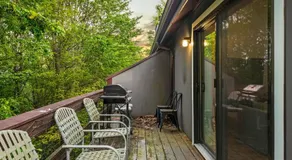 Timberline Retreat by AvantStay - Image 5