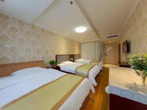 Shell Hotel Huaibei Jinying Plaza Long Distance Bus Station - Image 5