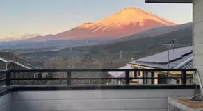 Fuji Hike Stay - Image 5