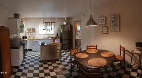 Le petit mas en provence avec piscine - Image 4