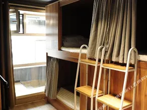 Sheng 45 Youth Hotel - Image 2