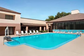 MainStay Suites Prince George - Fort Lee - Image 2