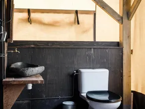 Scenic Lodge With Kitchen - Image 4