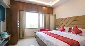 hotel pride & restaurant - Image 2