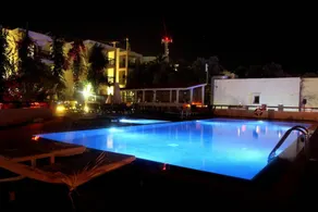 Sina Hotel - Image 4