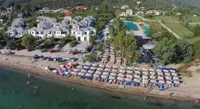 Poly's Sea Side House - Image 4