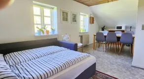 Quiet and cozy apartment close to nature in villa. - Image 2