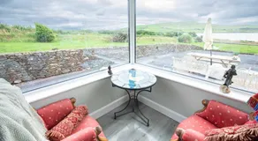 Half Door House ROOM ONLY - Image 3