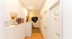 Wine Inn Cascais Guesthouse - Image 3