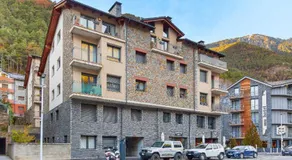 Piso Amplio con parking privado l AndStay - Image 2