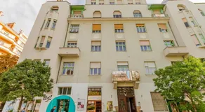 Bartók Boulevard Apartment by NW - Image 4