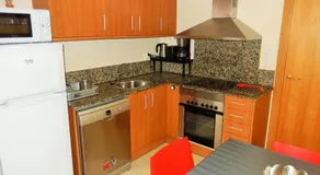Naiss Garden Apartment - Image 5