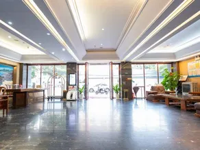 Yiguo Fengqing Holiday Hotel (Beihai Beibu Gulf Plaza Park Road Branch) - Image 2