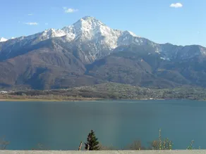 Apartment with a splendid view over Lake Come - Image 4