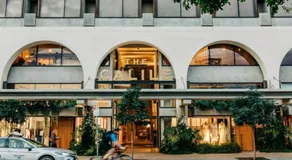 Spacious 1 Bedroom Apartment in Teneriffe Brisbane - Image 5