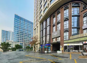 KDA Esports Hotel (Jiaxing Economic Development Zone Wanda Plaza Branch) - Image 2
