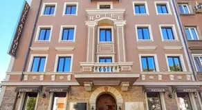 Hotel Antique - free private parking - Image 3
