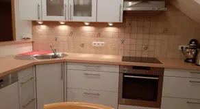 Drei-Zimmer-Wohnung, parken vor dem Haus - Image 2