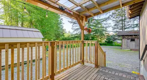 Cozy Quaint Cottage: Park-Like Setting - Image 4