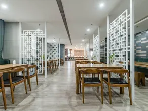 Food Valley  Hotel - Image 3
