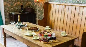 Skeldale House 'All Creatures Great & Small' Luxury Apartments & Studios in Askrigg, Yorkshire Dales - Image 5