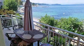 Vassia's Beach Houses - Image 2