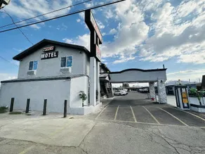 Perfect Inn Motel - Image 5