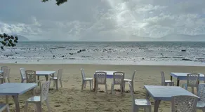 Sea Dreamer Beachfront Apartments - Image 4