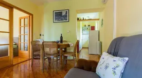 Sleep & Fly Cottage - Image 2