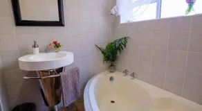 Ingwenya Lodge - Image 3