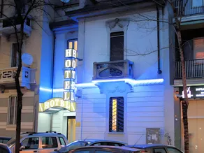 Lux Hotel Durante - Image 2