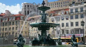 Martim Moniz 28 Guest House - Image 3