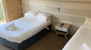 HOPETOUN COMMUNITY HOTEL MOTEL - Image 3