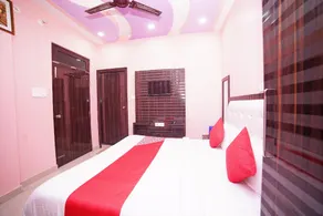 OYO 36989 Hotel Solitaire - Image 2