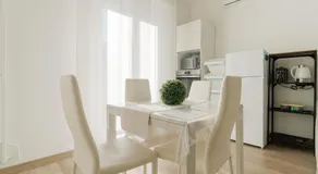 GuestHost - Spacious Balcony Apartment X6 - Image 5