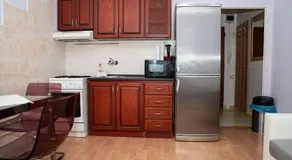 LOVELY ONE BEDROOM APARTMENT - Image 3