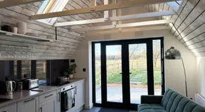Shakespeares Retreat in Stratford Upon Avon - Image 4